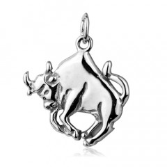 Strieborný prívesok znamenia BÝK