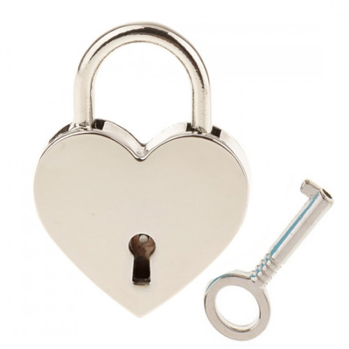 Kaštieľ lásky - srdiečko striebornej farby, rozmer 39 x 30 mm