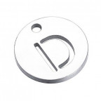 Drobný okrúhly oceľový prívesok - iniciála