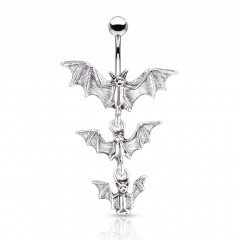 Piercing do pupku s motívom netopierov