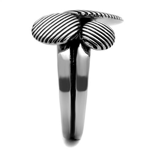 Extravagantný oceľový prsteň