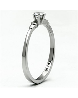 Oceľový prsteň so zirkónom