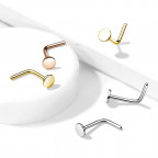 Zahnutý piercing do nosa placka