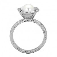 Oceľový prsteň s bielou perličkou