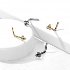 Zahnutý piercing do nosa