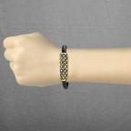 Kožený náramok so pozlátenou oceľovou ozdobou