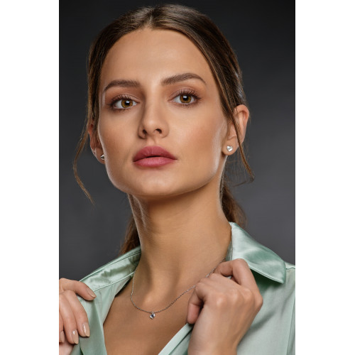 Minimalistický strieborný náhrdelník so srdcom Crystals from Swarovski® Crystal