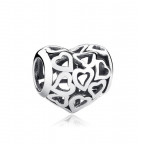 Strieborný prívesok korálik srdiečko