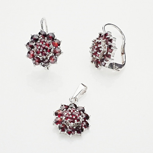 Strieborný set český granát náušnice + prívesok