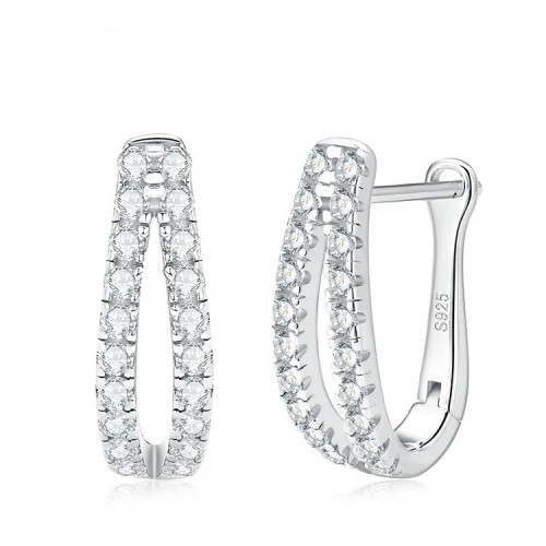 Strieborné náušnice s moissanitmi