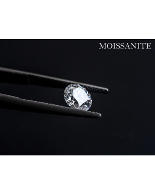 Strieborné náušnice s moissanitmi