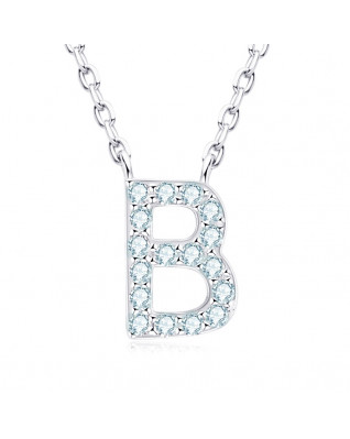 Strieborný náhrdelník s moissanitmi - písmeno