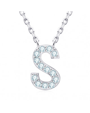 Strieborný náhrdelník s moissanitmi - písmeno