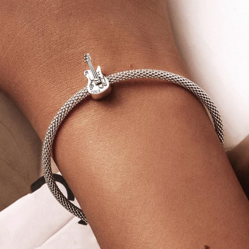 Strieborný prívesok korálik na náramok