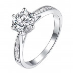 Strieborný zásnubný prsteň MOISSANIT