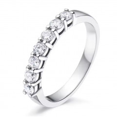 Strieborný zásnubný prsteň s moissanitmi, veľ. 52