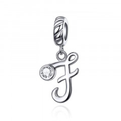 Strieborný prívesok korálik na náramok - písmeno F