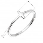 Minimalistický strieborný prsteň krížik