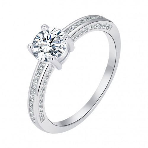 Strieborný zásnubný prsteň