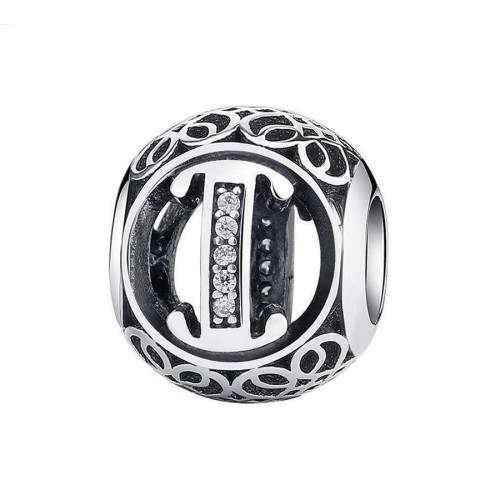 Strieborný prívesok korálek písmeno I