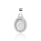 Strieborný prívesok madailón Madonka