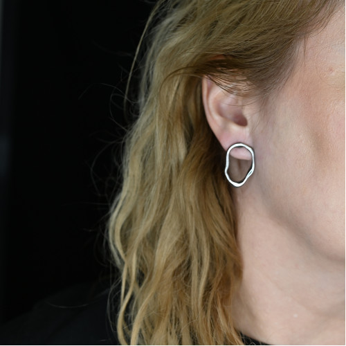 Extravagantné oceľové náušnice