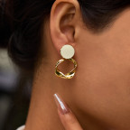 Visiace oceľové náušnice