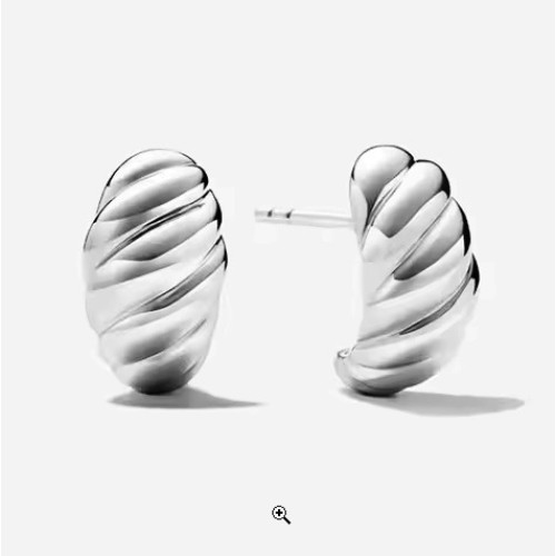 Oceľové náušnice hrče