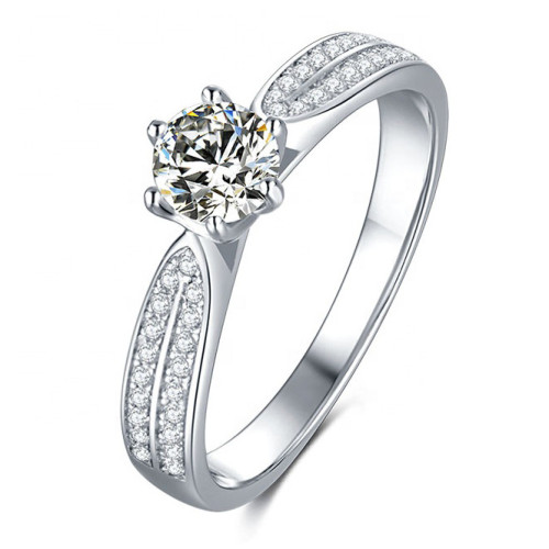 Strieborný zásnubný prsteň s MOISSANITY